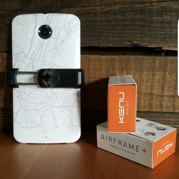 KENU AirFrame+ Smartphone Car cent mount - Picture 4 of 5
